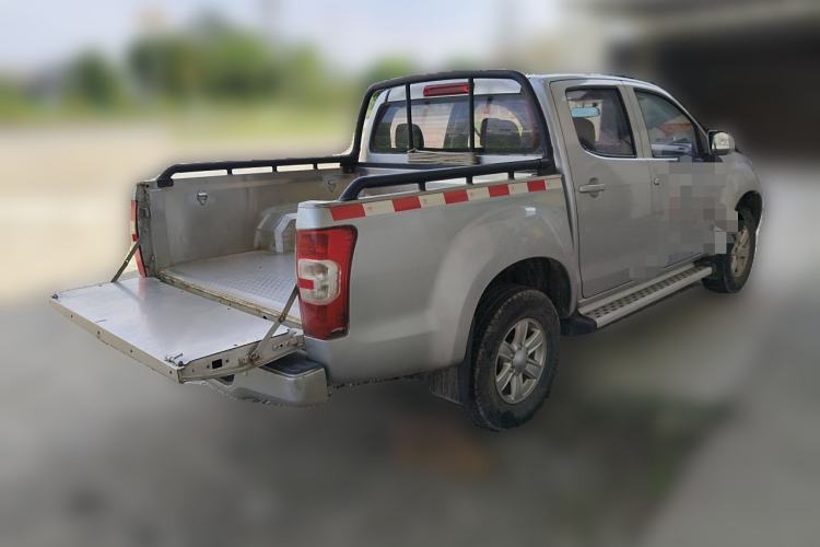 Used Isuzu JLM 2016 2.8T Two-Wheel Drive Luxury Version JE493ZLQ4CA
