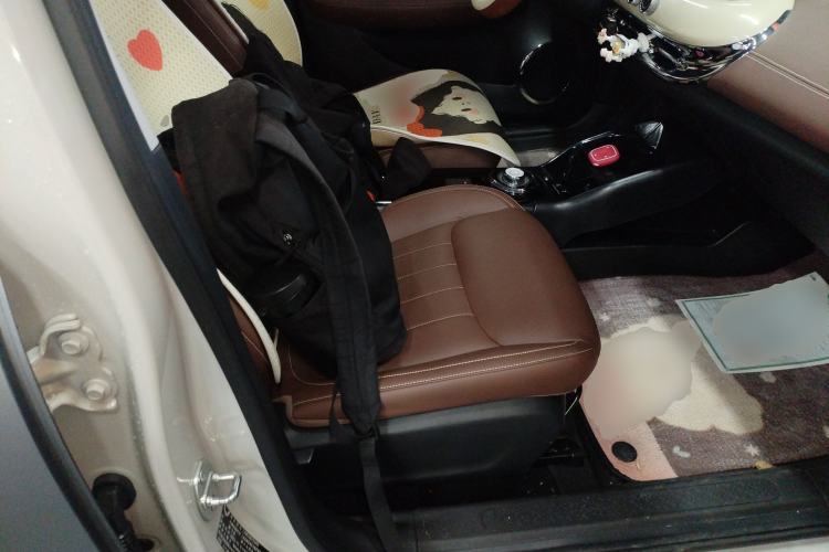 Used Wuling Bingo 2023 410 km Lingxi Deluxe Edition Right Front Seat