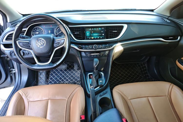 Used Buick Excelle GX 2018 18T Automatic Flagship Model Center Console