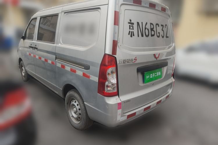 Used Wuling Rongguang S 2021 1.2L Base Model Window-Sealed 5-Seat LSI Car