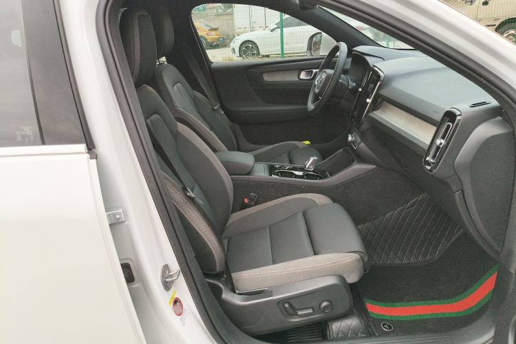 Used Volvo XC40 2023 B3 Zhiyuan Luxury Edition