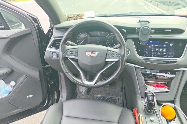 Used Cadillac XT6 2020 28T Six-Seater Fashion Edition Steering Wheel