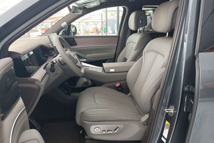 Used Denza N9 2025 Flagship Model