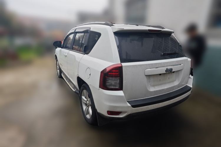 Used Jeep Compass 2015 2.0L two-wheel drive sport version