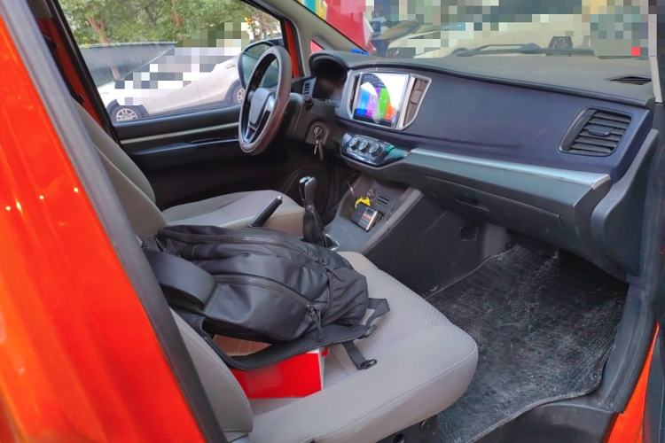 Used FORTHING Lingzhi 2022 V3 1.6L Base Model 2 Seats