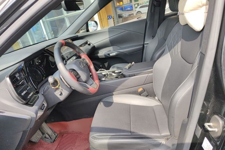 Used Lexus RX 2023 350h Two-Wheel Drive Enjoyment Version Left Front Seat