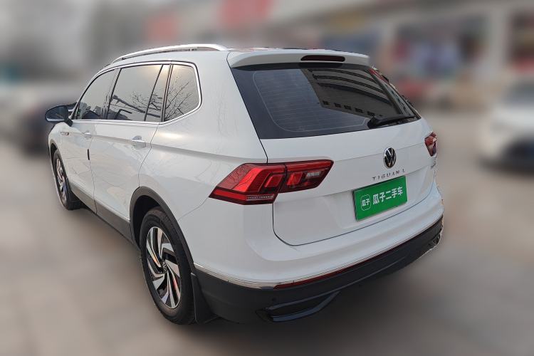 Used Volkswagen Tiguan L 2024 Outstanding Model 300TSI Automatic Two-Wheel Drive Longteng Edition Rear Left 45 Deg