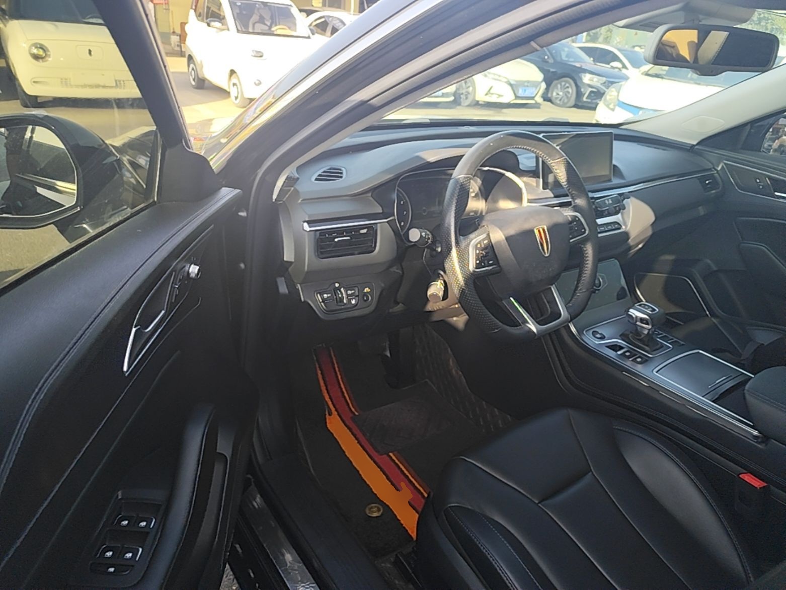 Hongqi H5 2022 Classic Model Facelift 1.8T Automatic Smart Connect Flagship Edition - Chinese Trim Xiang — снимка 18