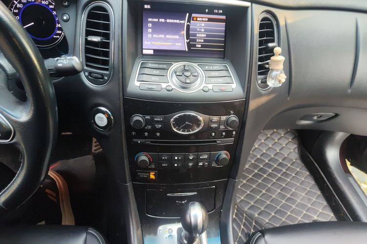 Used Infiniti QX50 2015 2.5L Comfort Edition
