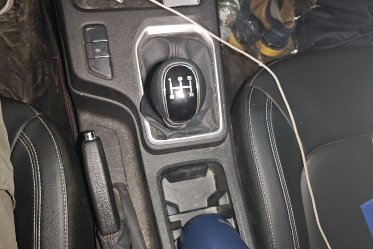 Used JMC Baodian 2023 2.5T Diesel 4x4 Comfort Edition Flat-Base Cargo Bed Long Wheelbase Model JX4D25A6L
