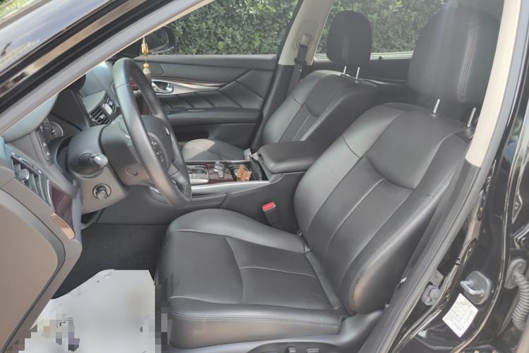 Used Infiniti Q70 2019 Q70L 2.0T Elite Plus Version
