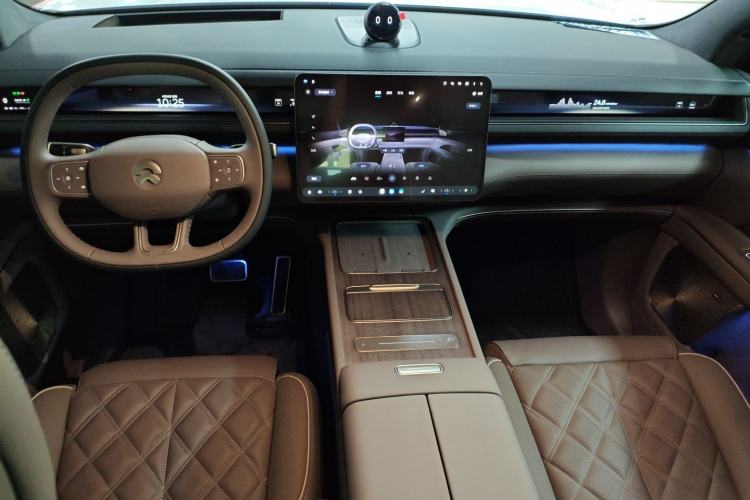 Used Nio ES8 2026 Model 6-seat Executive Luxury Edition Center Console