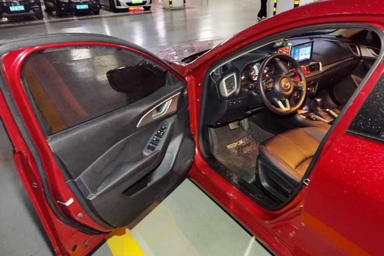 Used Mazda Mazda 3 Axela 2017 Sedan 1.5L Automatic Comfort Model China VI Standard