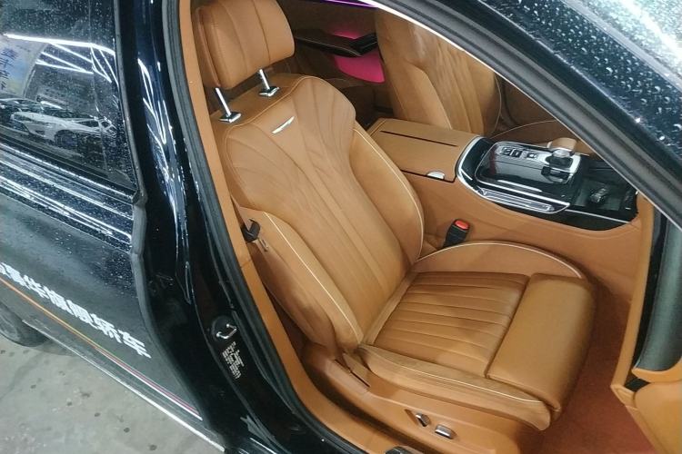 Used Hongqi H9 2025 2.0T Two-Wheel Drive Flagship Private Enjoyment Fashion Edition 5 Seats