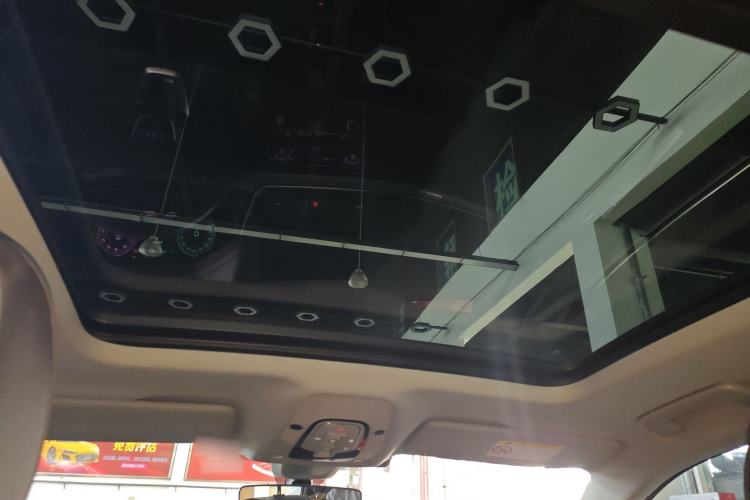 Used Audi Q5L 2022 40T Luxury Dynamic Model Headliner