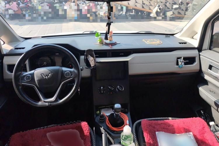 Used Wuling Hongguang PLUS 2019 1.5T Manual Comfort Version 7 Seats
