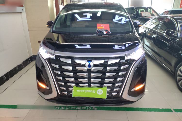 Used Denza D9 2024 DM-i 980 Four-Wheel Drive Prestige Model Front