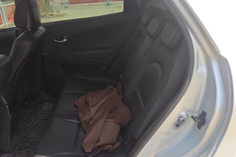 Used SsangYong Korando 2011 2.0T Diesel Two-Wheel Drive Automatic Luxury Navigation Edition