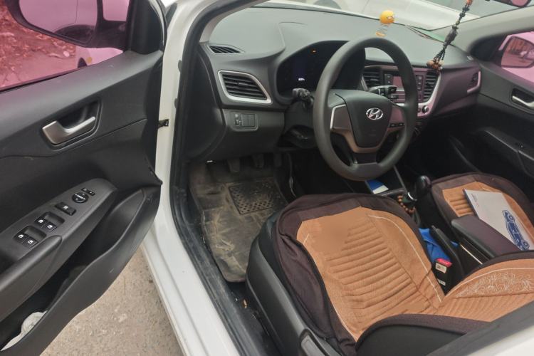 Used Hyundai Verna (new generation) 2016 1.4L Manual Cool Edition GLS