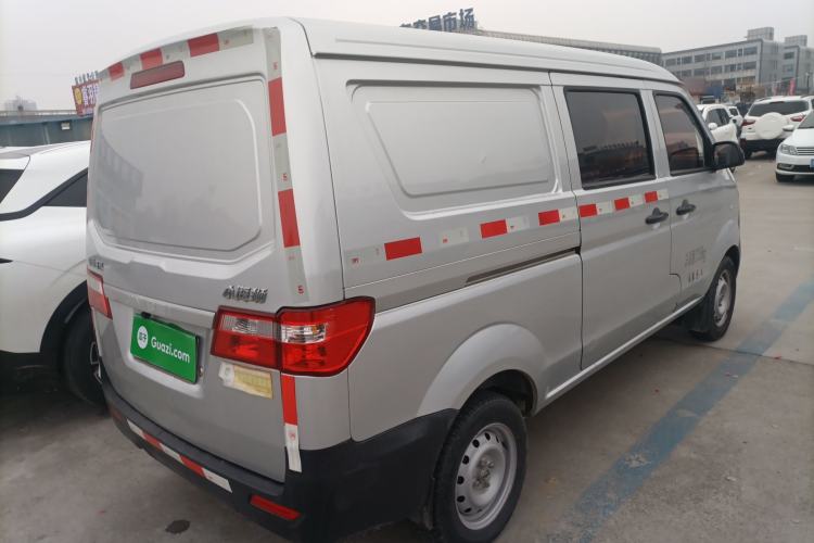 Used Jinbei Hiace X30 2023 1.5L Super-Enjoyment Van 2/5 Seats Non-Air-Conditioned Version SWC15M
