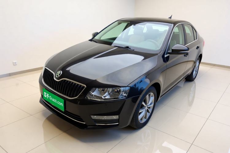 Used Skoda Octavia 2017 Classic Model 1.6L Manual Comfort Edition