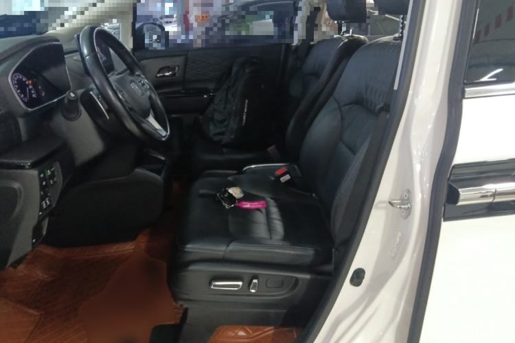 Used Honda Elysion 2022 2.0L eHEV Luxury First Edition Left Front Seat