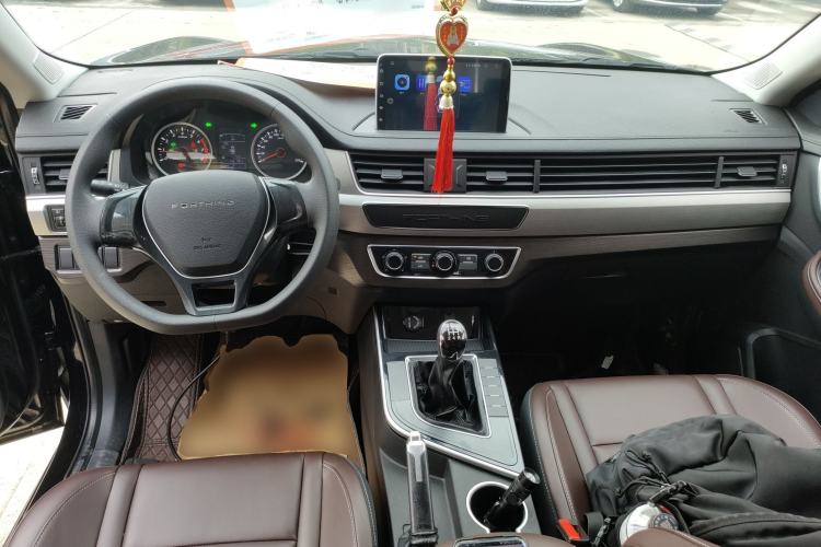 Used FORTHING T5 2024 Grand Edition 1.6L Manual Dream-Chasing Version 5 Seats Center Console