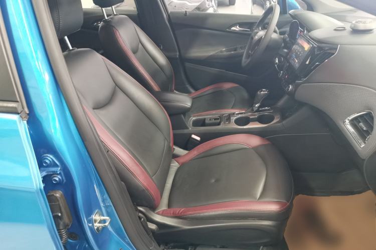 Used Chevrolet Cruze 2018 320 Automatic Pioneer Sunroof Edition