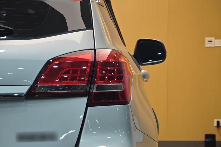 Used Haval H2 2016 Red-Label 1.5T Automatic Two-Wheel Drive Luxury Model
