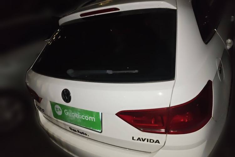 Used Volkswagen Gran Lavida 2015 1.6L Automatic Comfort Edition
