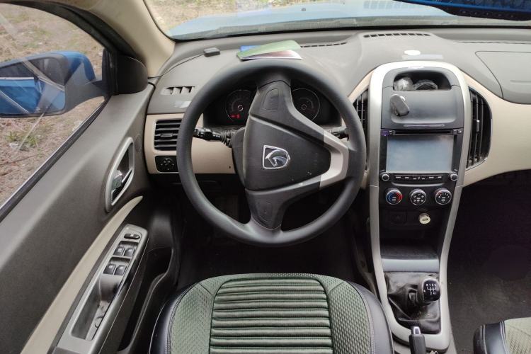 Used Baojun 630 2013 1.8L manual Comfort trim level