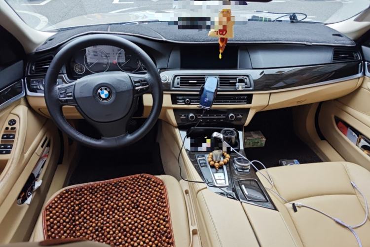 Used BMW 5 Series 2013 530Li Leading Model Center Console