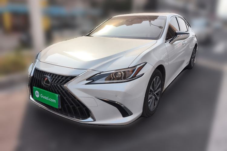 Used Lexus ES 2022 300h Excellence Edition