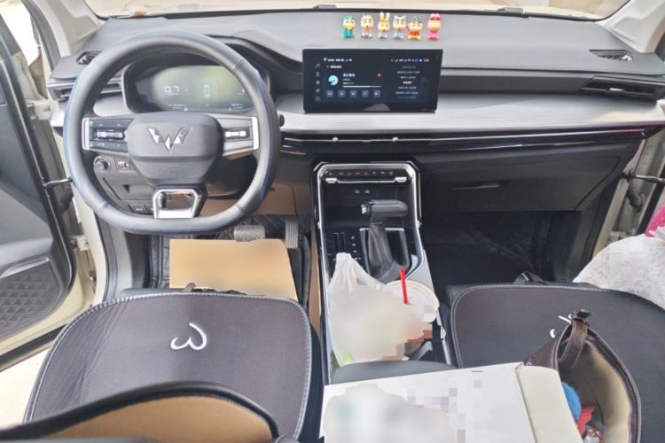 Used Wuling Asta 2021 1.5T CVT Star曜 Edition Center Console