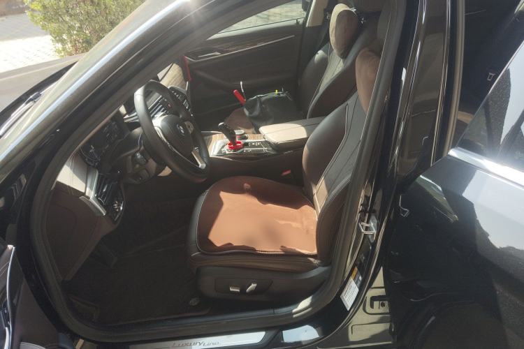 Used BMW 5 Series New Energy 2022 Updated Version 535Le Luxury Package Left Front Seat