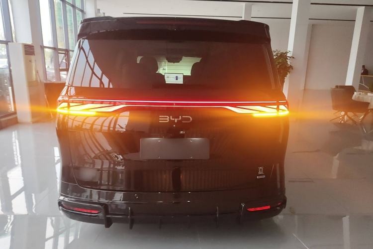 Used BYD Xia 2025 DM-i 1.5T 180km Beyond Edition
