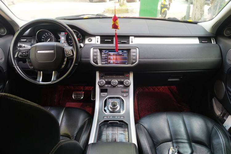 Used Land Rover Range Evoque 2013 2.0T 5-Door Ignite Edition Center Console