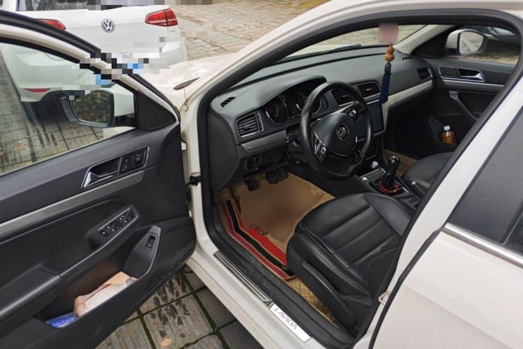 Used Volkswagen Lavida 2017 1.6L Manual Comfort Edition Driver Seat