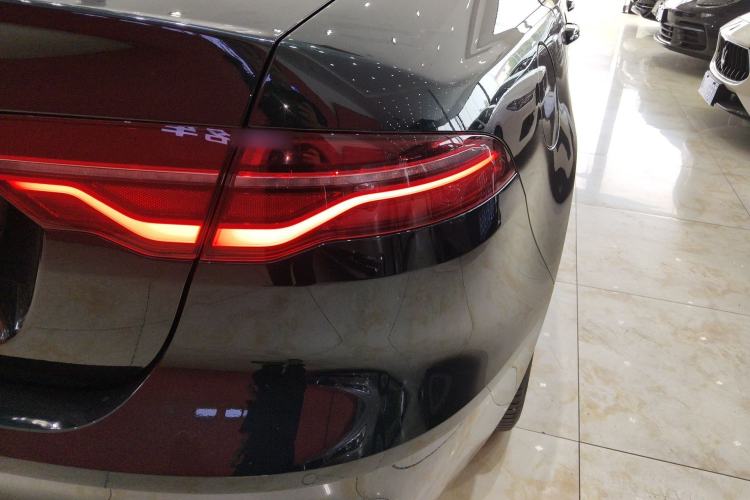 Used Jaguar XEL 2024 2.0T 250 PS R-DYNAMIC S Ebony Black Sport Edition
