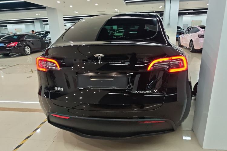 Used Tesla Model Y 2021 Standard Range Rear-Wheel Drive Version