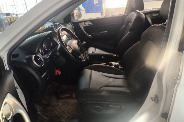 Used Haval H6 2016 Upgraded Model 1.5T Automatic Two-Wheel Drive Elite Version
