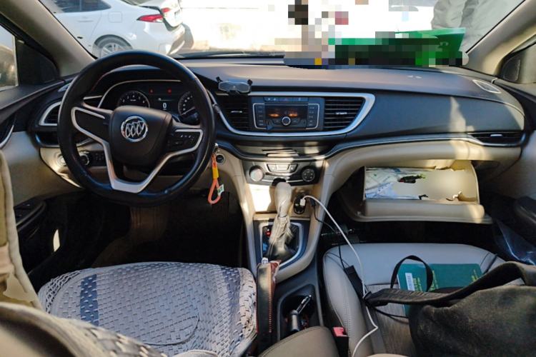 Used Buick GT 2016 15N Automatic Elite Edition Center Console