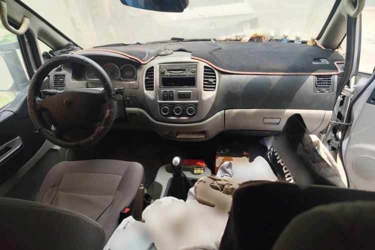 Used FORTHING Lingzhi 2015 M5 Q7 2.0L 7-seat Long-Wheelbase Comfort Model
