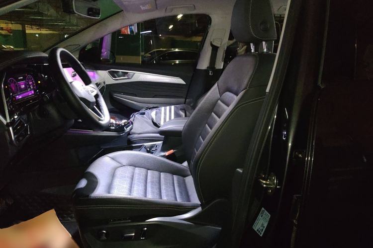 Used Volkswagen Talagon 2022 330TSI Two-Wheel-Drive Luxury Edition with Scenic Package 7 Seats
