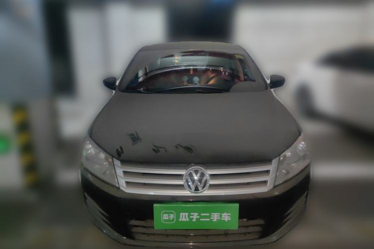 Used Volkswagen Santana 2015 1.6L Manual Fashion Edition Front