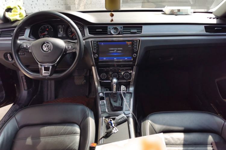 Used Volkswagen Passat 2017 280TSI DSG Luxury Edition
