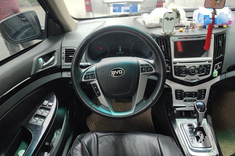 Used BYD Surui 2014 1.5TID Automatic Luxury Model Steering Wheel
