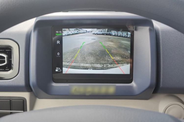 Used SRM New Energy E3L 2026 Model 325 KM CATL 41.86 kWh Smart Luxury 6/9-Seater Passenger Vehicle Interior 2