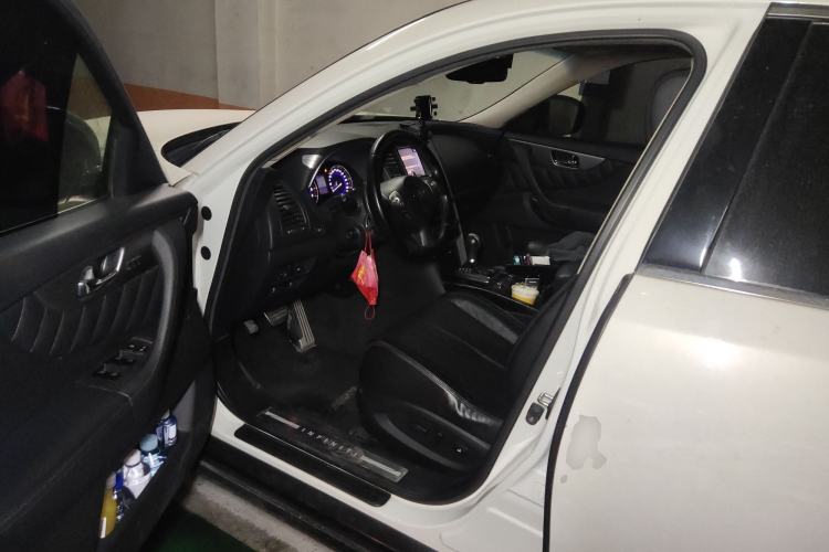 Used Infiniti QX70 2013 3.7L Standard Edition