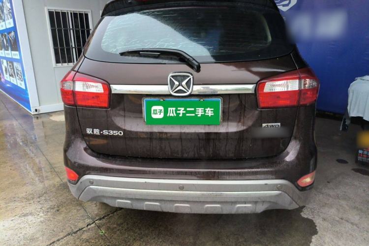 Used JMC Yusheng S350 2016 2.0T Manual 4x4 Gasoline Luxury Version with Sunroof 7 Seats
